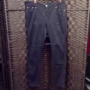 Black BOGO plus straight-legged jeans